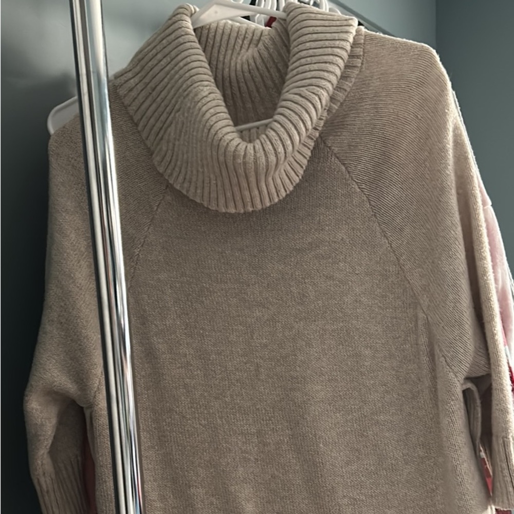 Womans maternity sweater